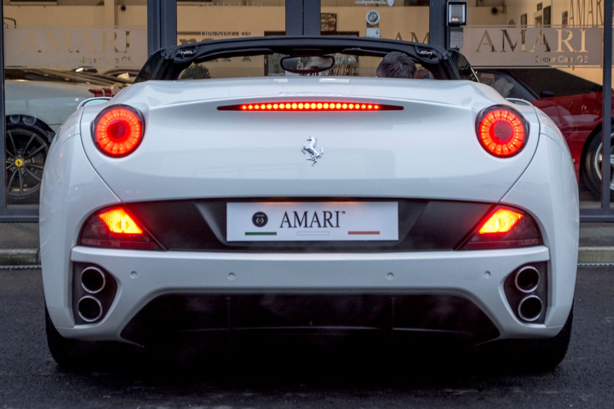 FERRARI CALIFORNIA CONVERTIBLE 2+ F1