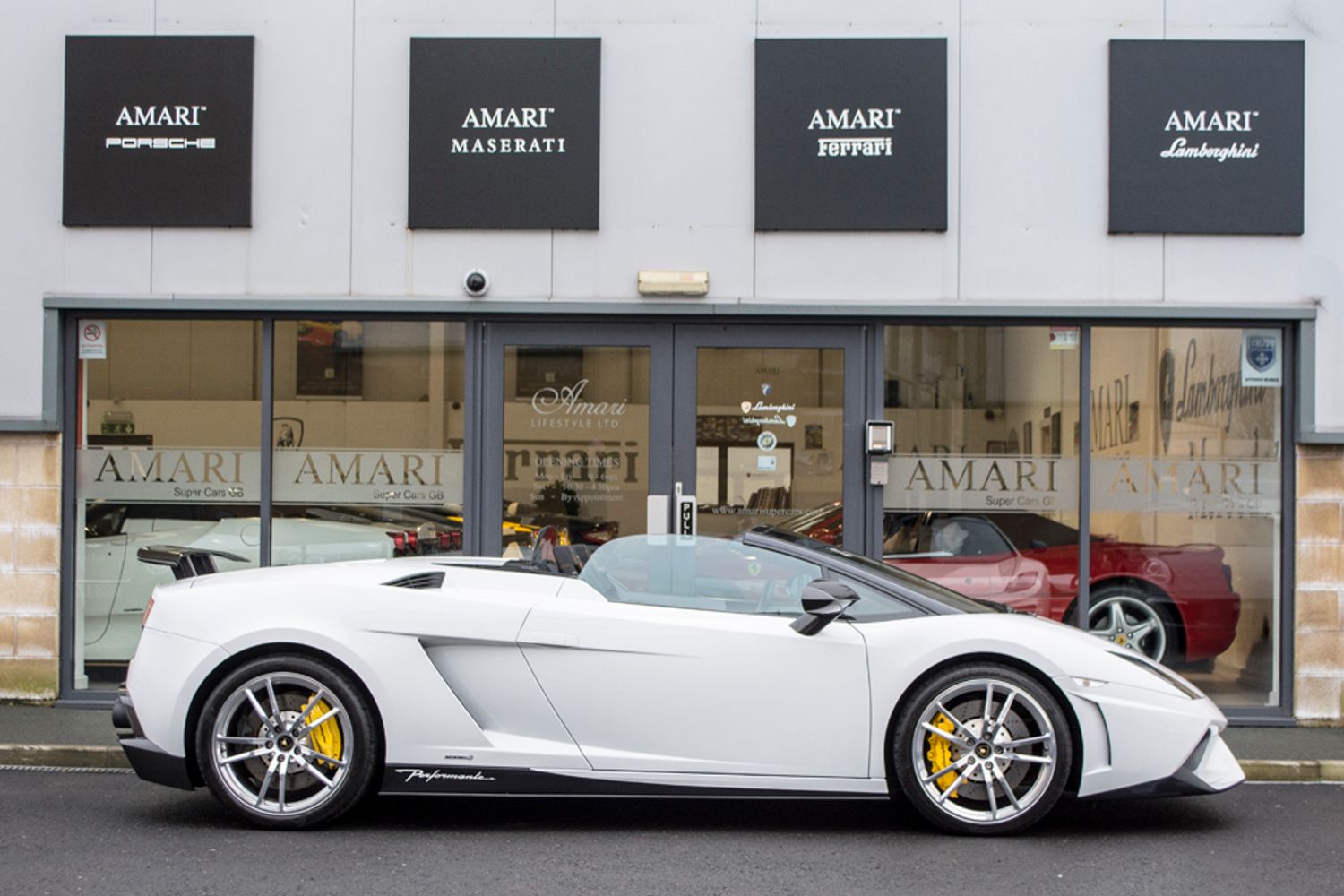 LAMBORGHINI LP570-4 Gallardo Spyder Performante E-Gear