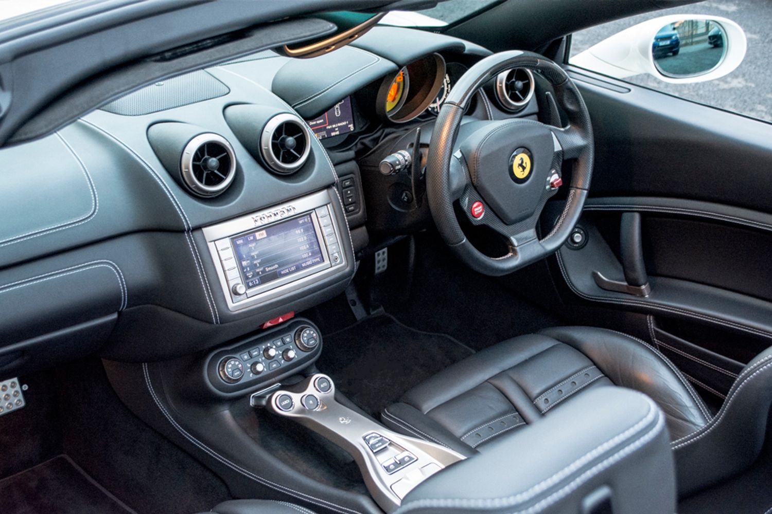 FERRARI CALIFORNIA CONVERTIBLE 2+ F1