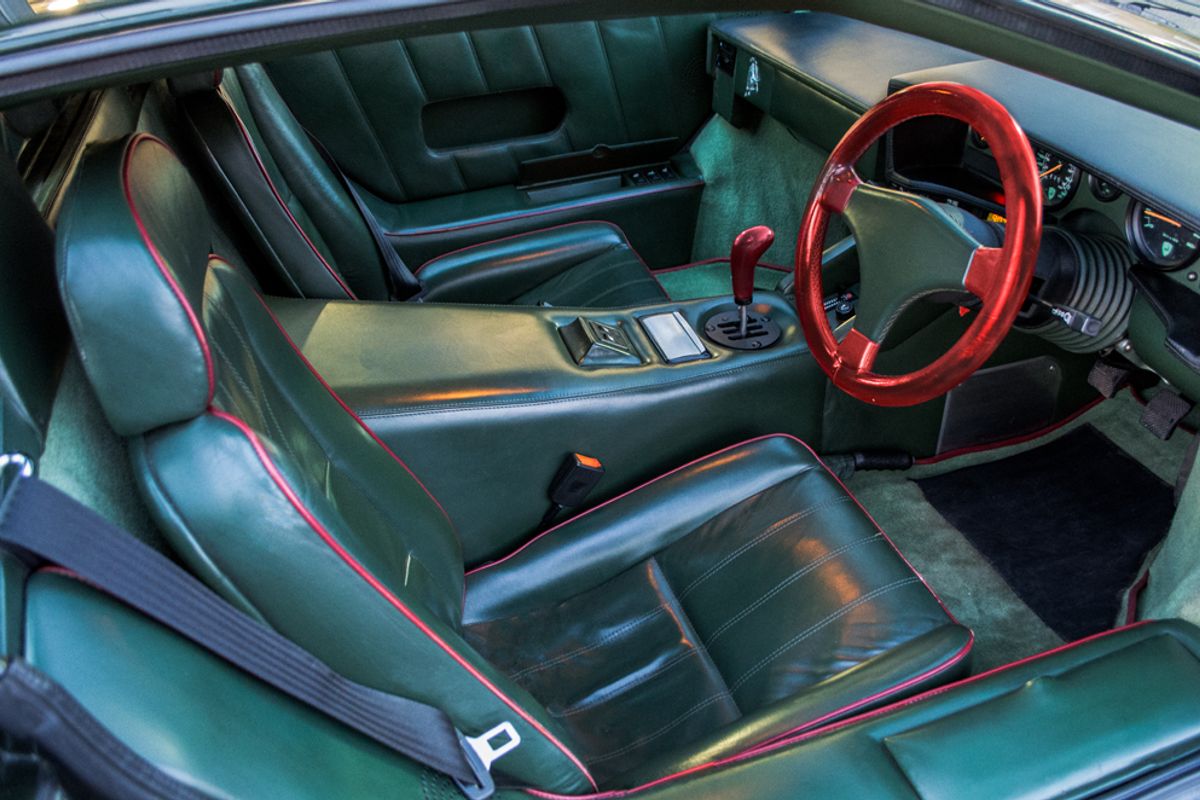 LAMBORGHINI Countach 25th Anniversary