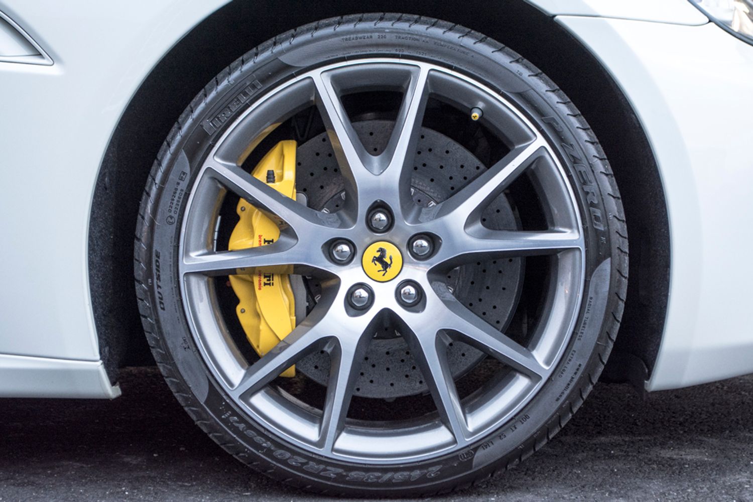 FERRARI CALIFORNIA CONVERTIBLE 2+ F1