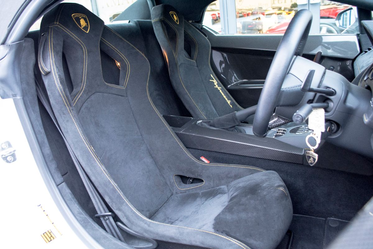 LAMBORGHINI LP570-4 Gallardo Spyder Performante E-Gear