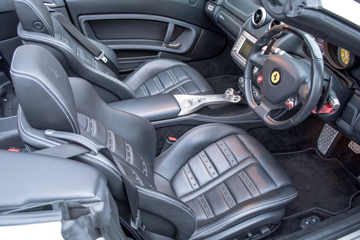 FERRARI CALIFORNIA CONVERTIBLE 2+ F1