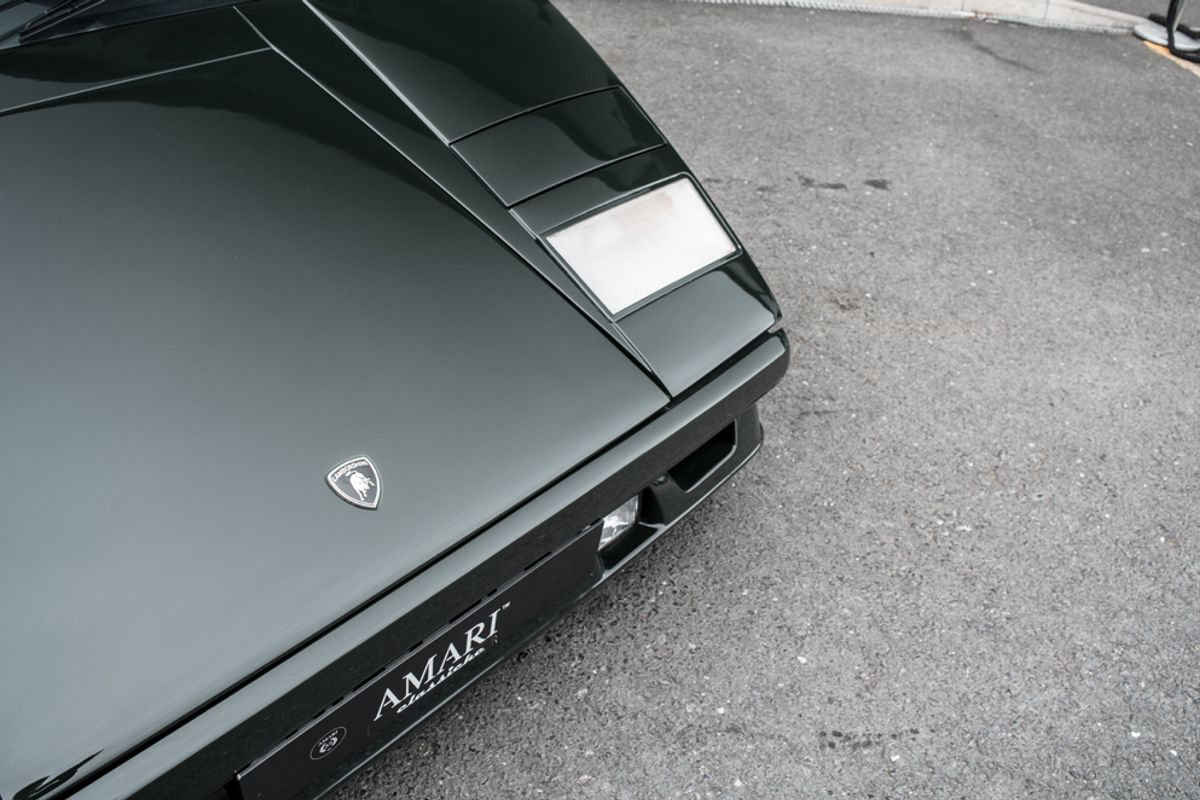 LAMBORGHINI Countach 25th Anniversary