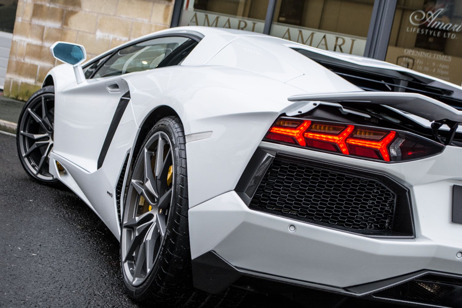 LAMBORGHINI AVENTADOR COUPE LP 700-4 ISR