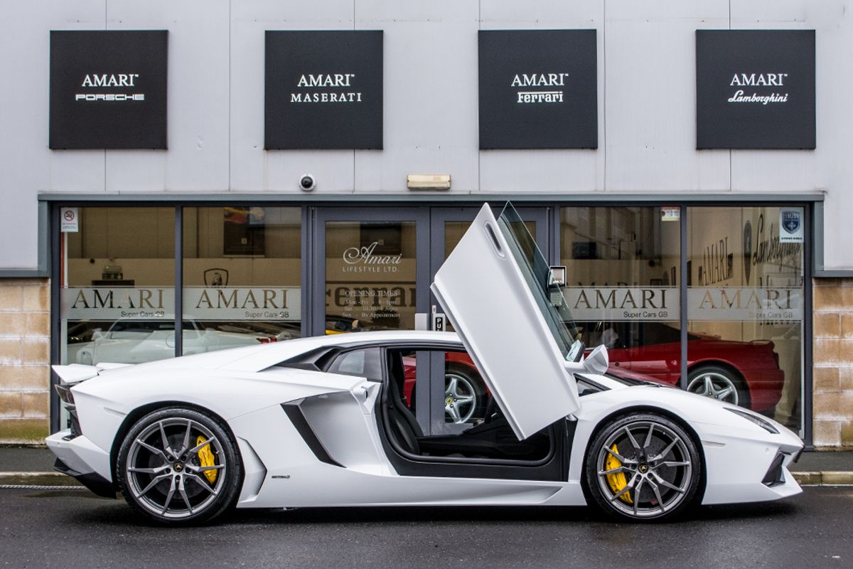 LAMBORGHINI AVENTADOR COUPE LP 700-4 ISR