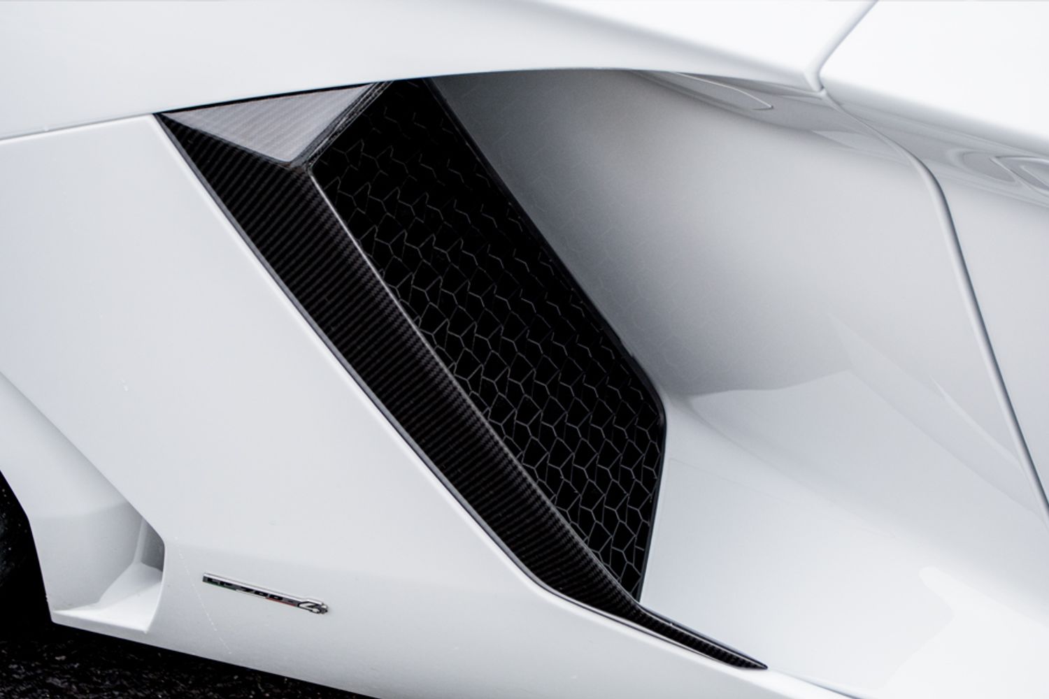LAMBORGHINI AVENTADOR COUPE LP 700-4 ISR