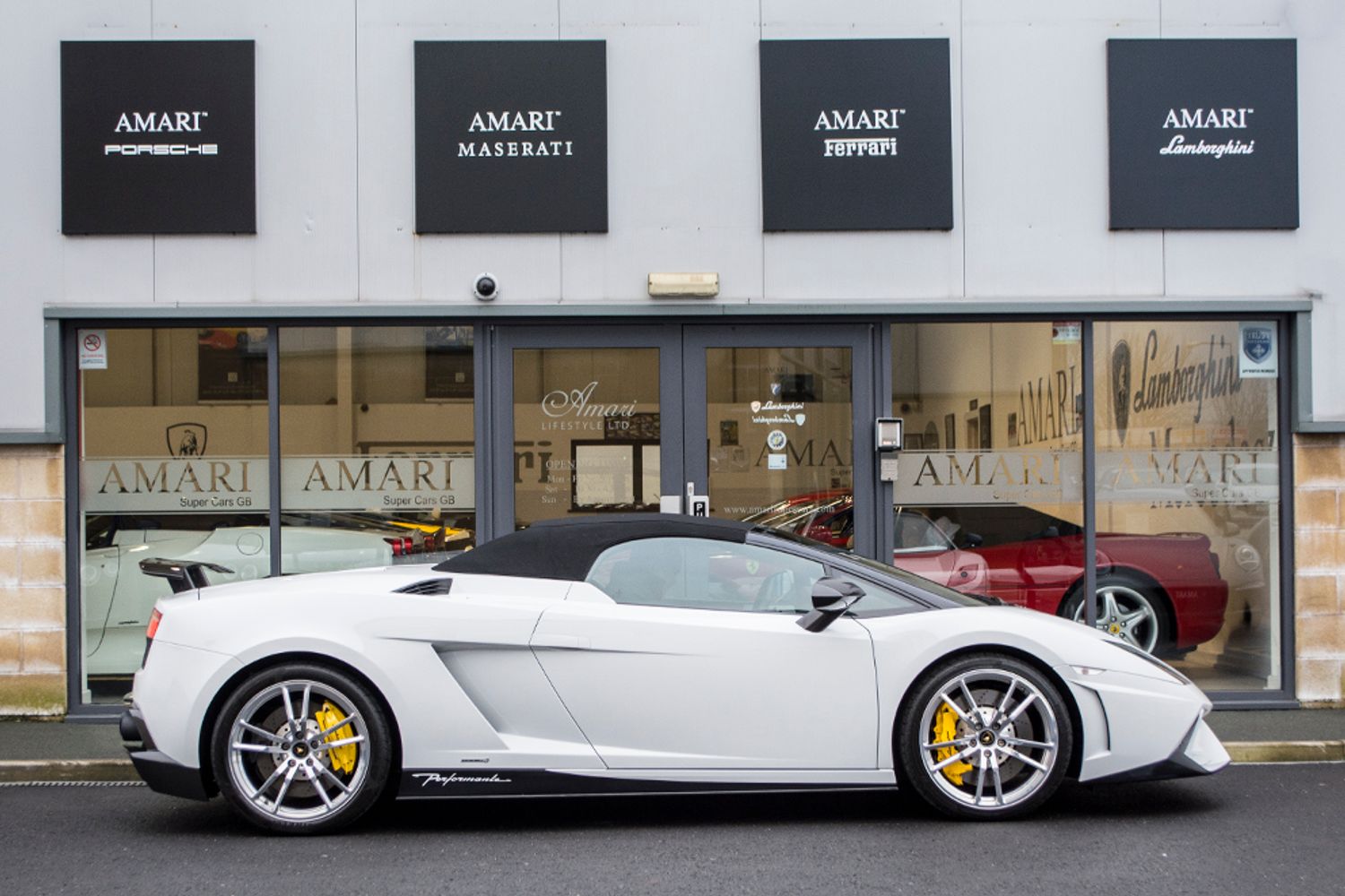 LAMBORGHINI LP570-4 Gallardo Spyder Performante E-Gear