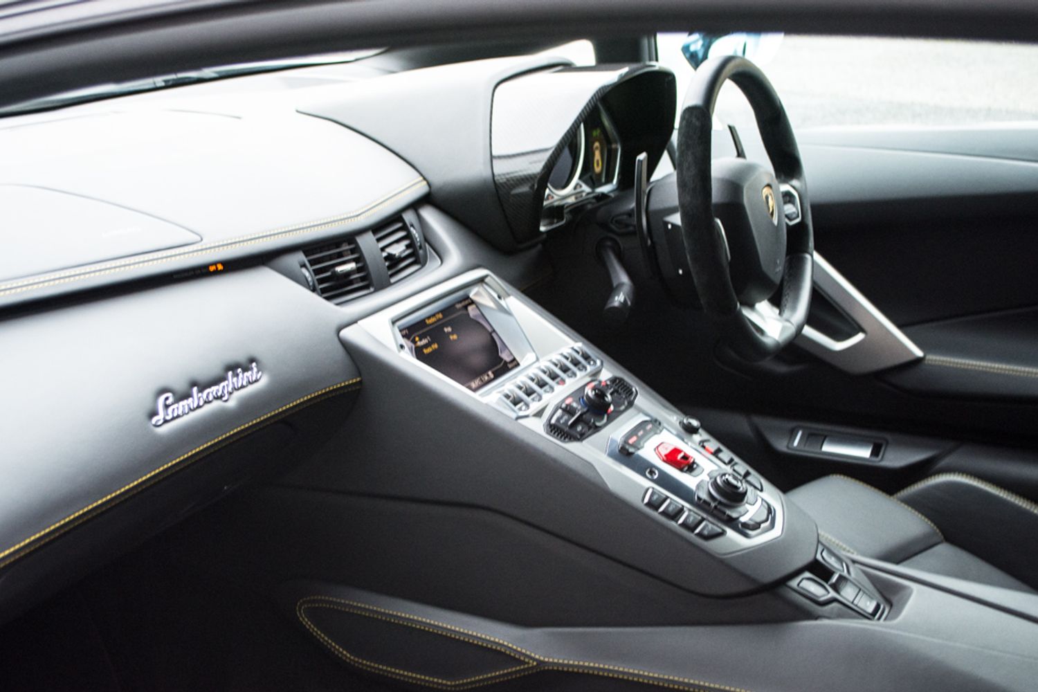 LAMBORGHINI AVENTADOR COUPE LP 700-4 ISR