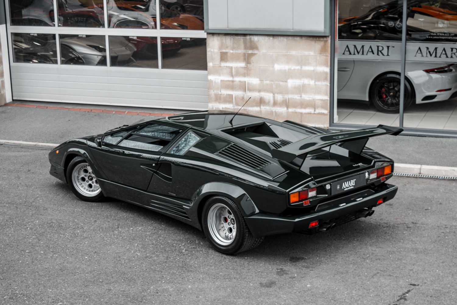 LAMBORGHINI Countach 25th Anniversary