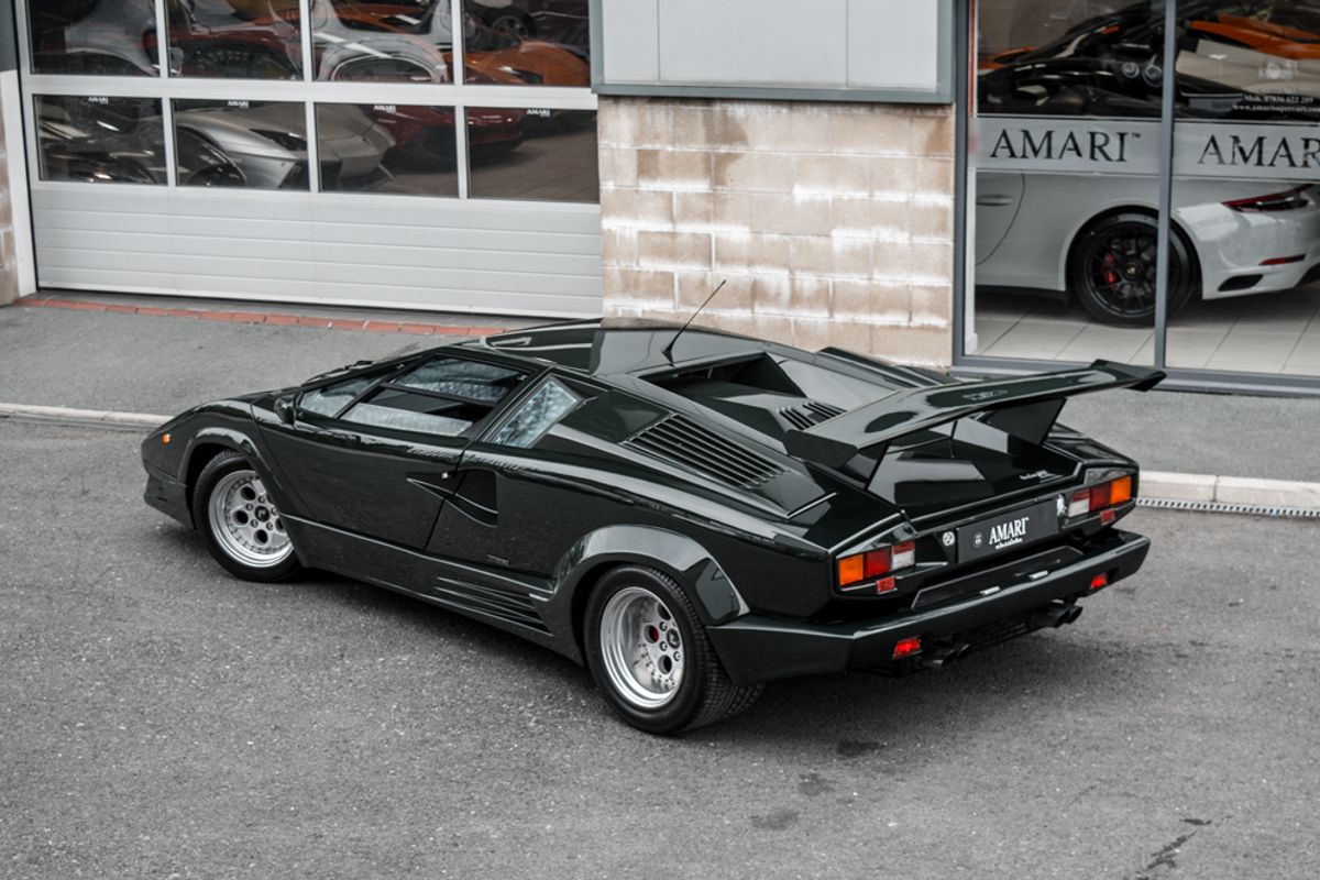 LAMBORGHINI Countach 25th Anniversary