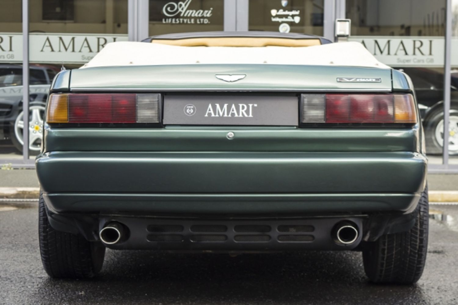ASTON MARTIN VIRAGE CONVERTIBLE Volante Auto