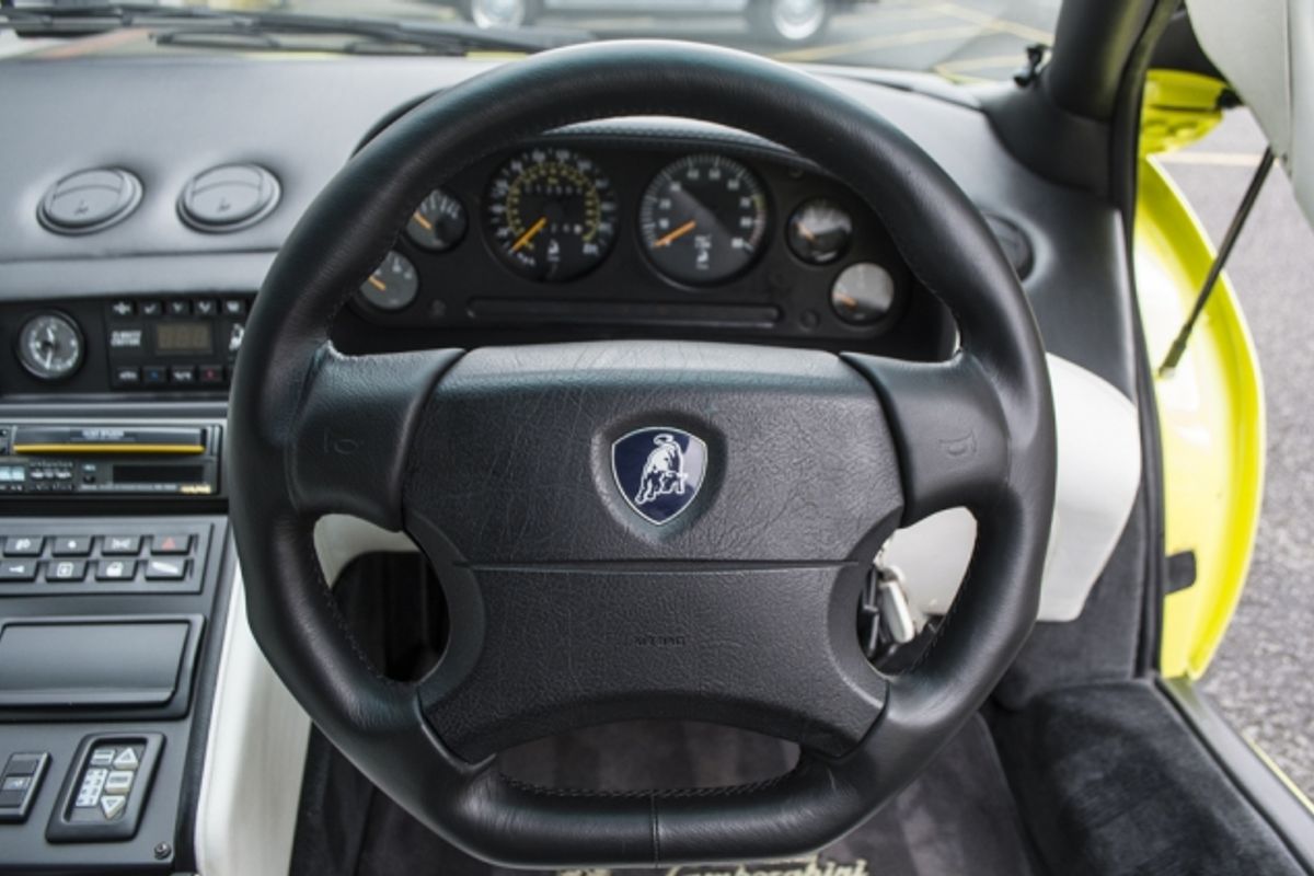 LAMBORGHINI DIABLO VT Coupe