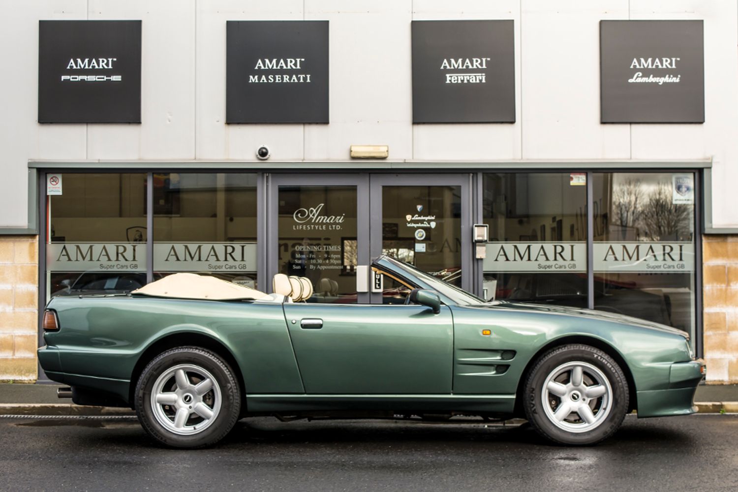 ASTON MARTIN VIRAGE CONVERTIBLE Volante Auto