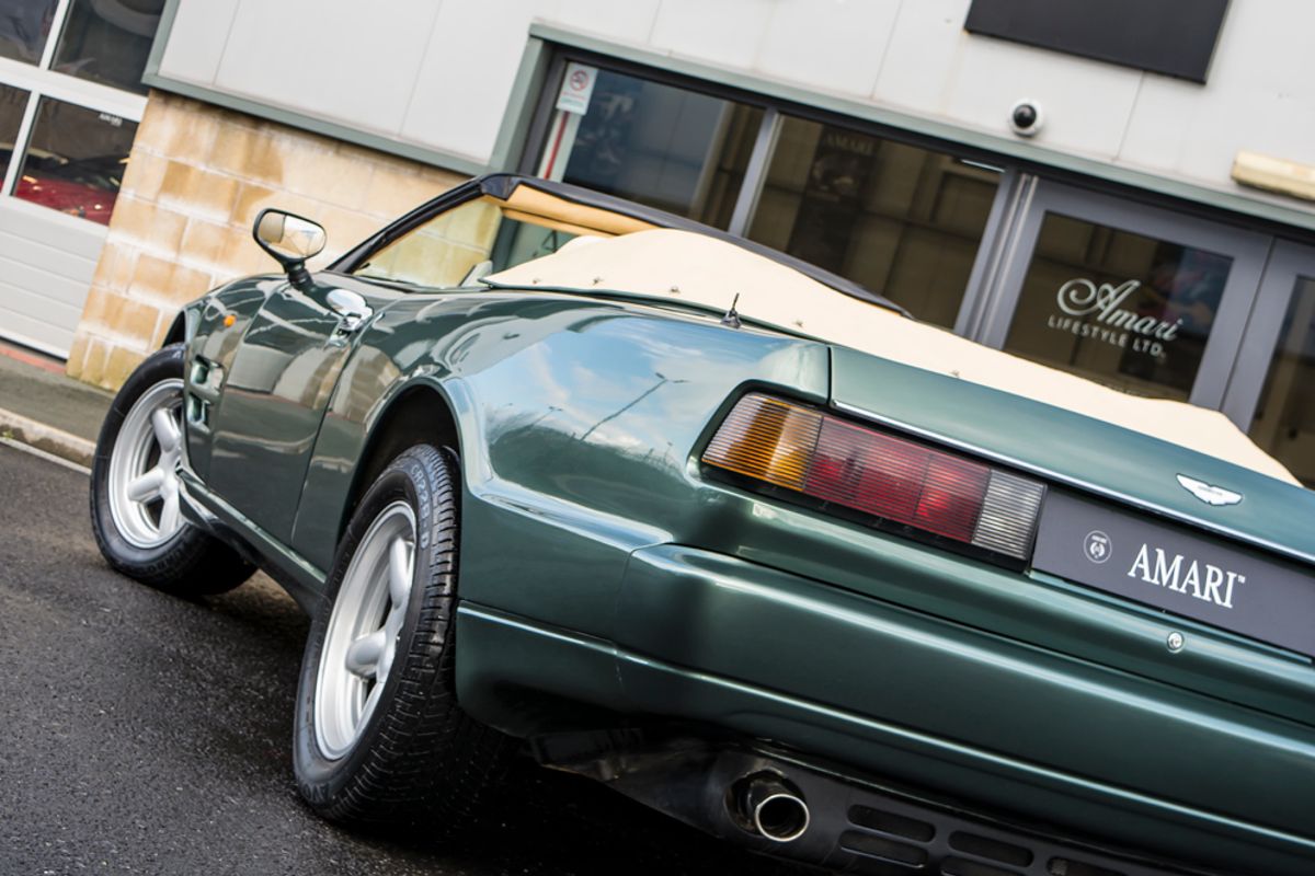 ASTON MARTIN VIRAGE CONVERTIBLE Volante Auto