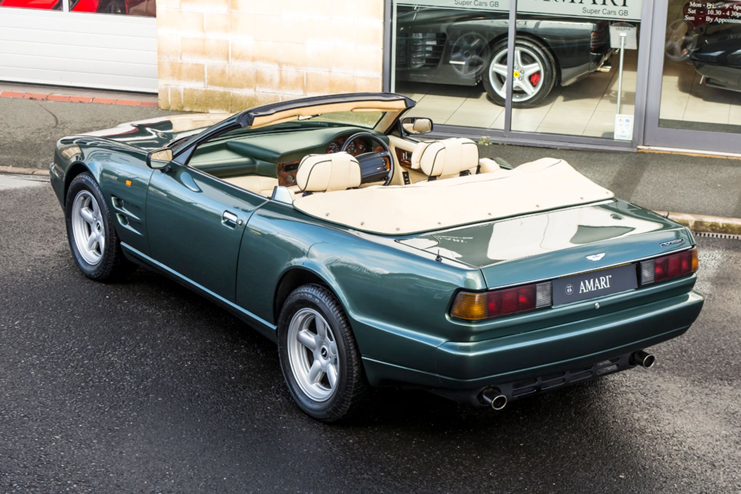 ASTON MARTIN VIRAGE CONVERTIBLE Volante Auto