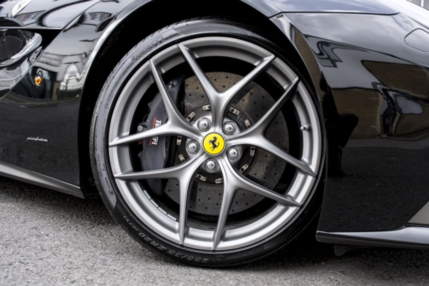 FERRARI F12 BERLINETTA COUPE 2dr Auto