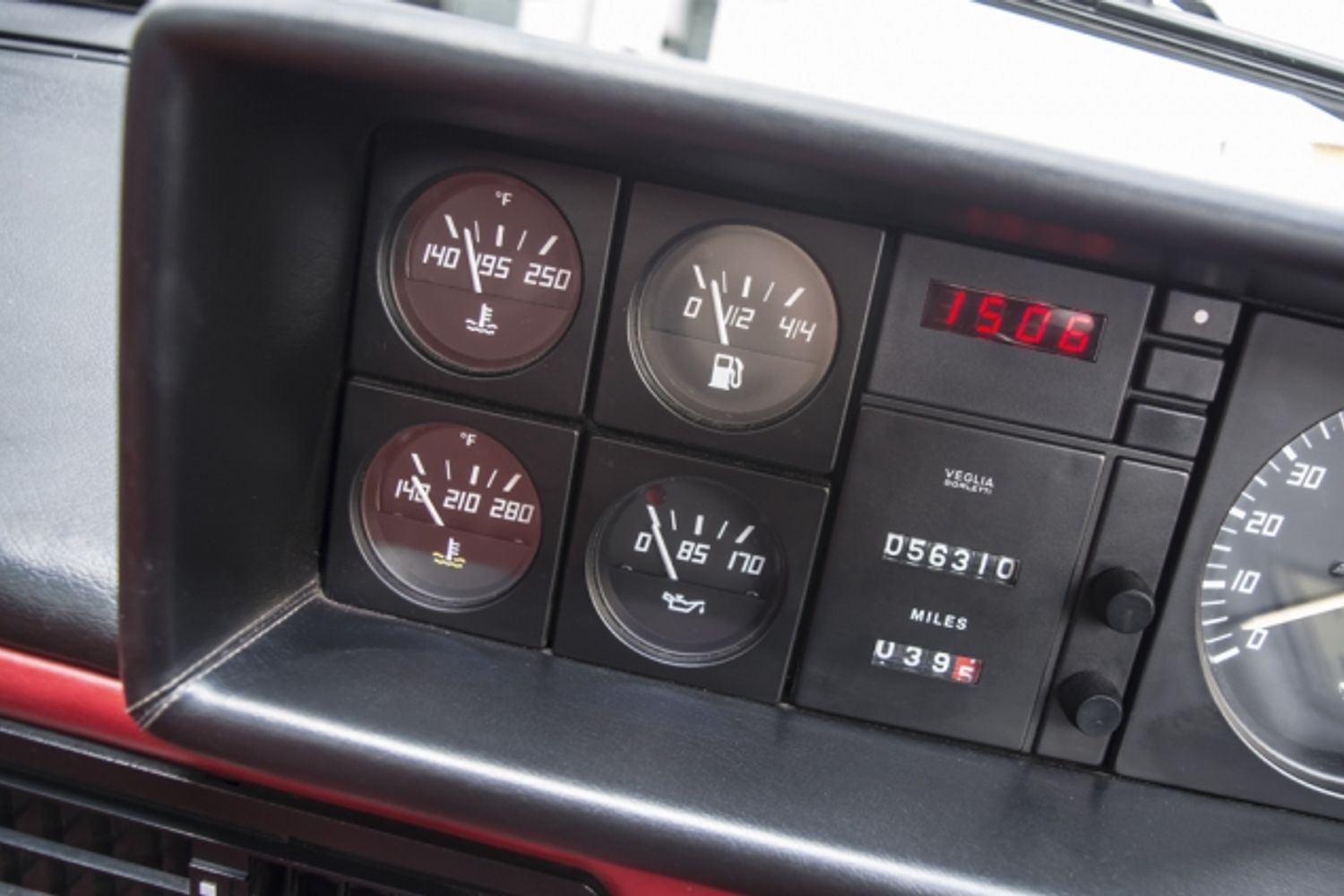 FERRARI MONDIAL COUPE QV