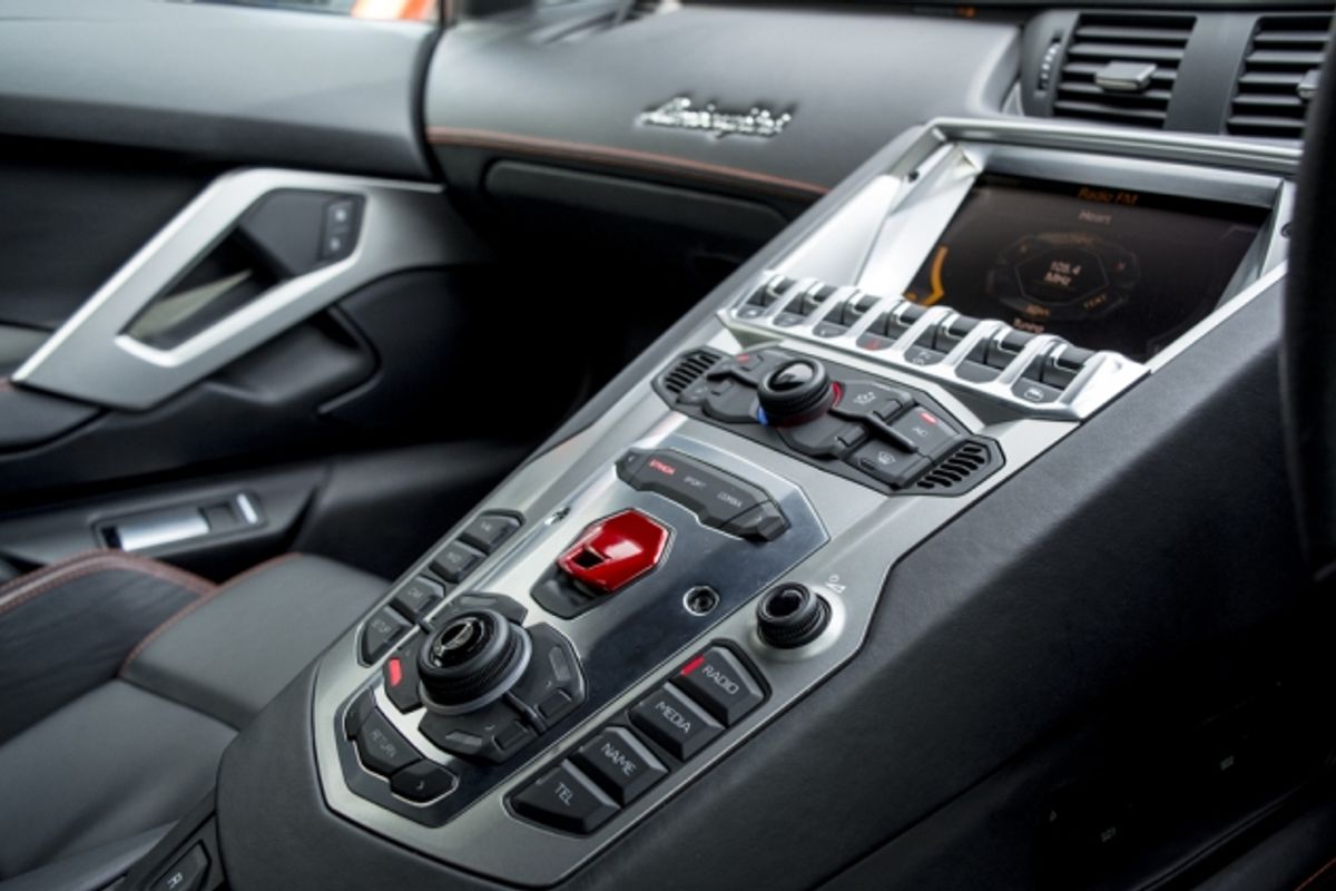 LAMBORGHINI AVENTADOR COUPE LP 700-4 ISR