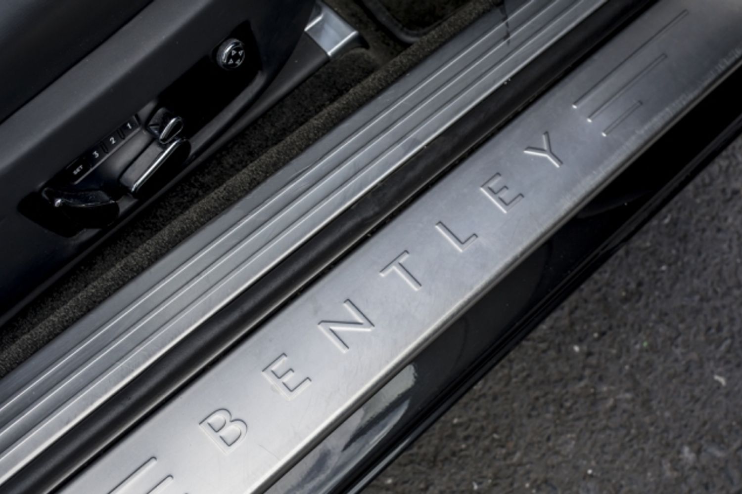 BENTLEY CONTINENTAL GT COUPE 6.0 W12 Auto