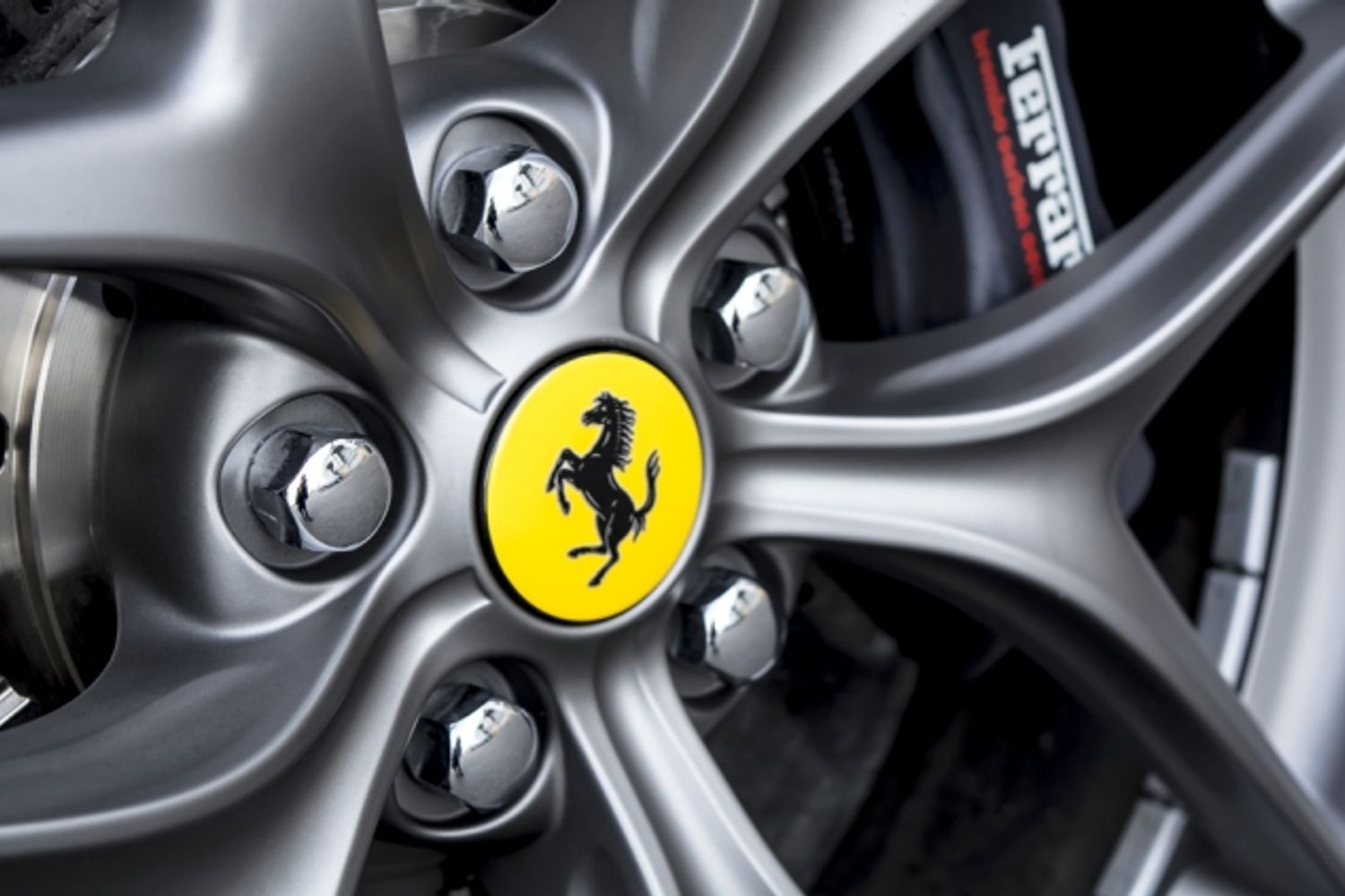 FERRARI F12 BERLINETTA COUPE 2dr Auto