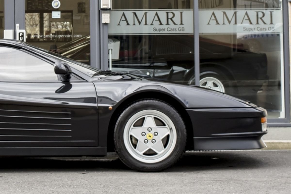 FERRARI TESTAROSSA COUPE 2dr