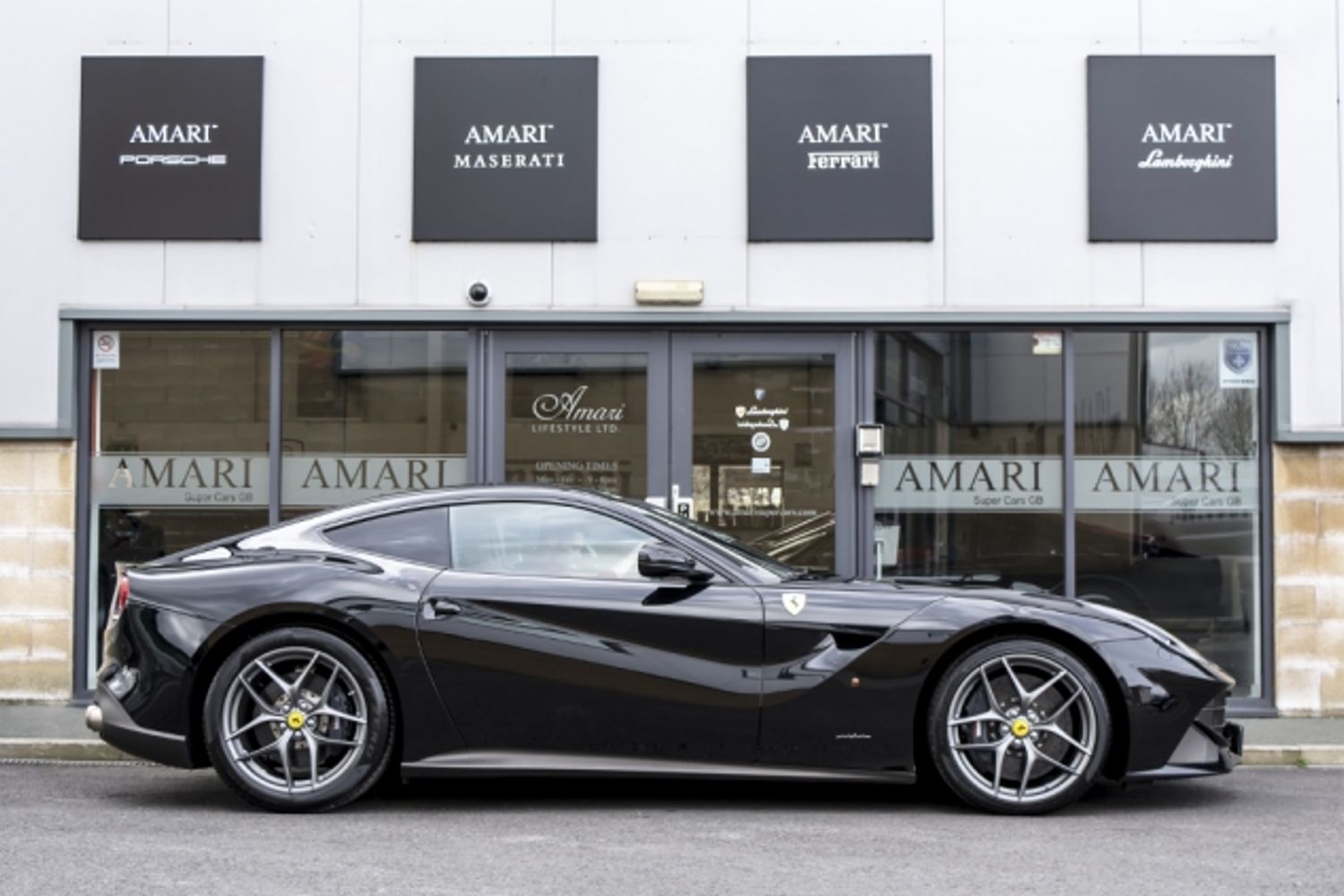 FERRARI F12 BERLINETTA COUPE 2dr Auto