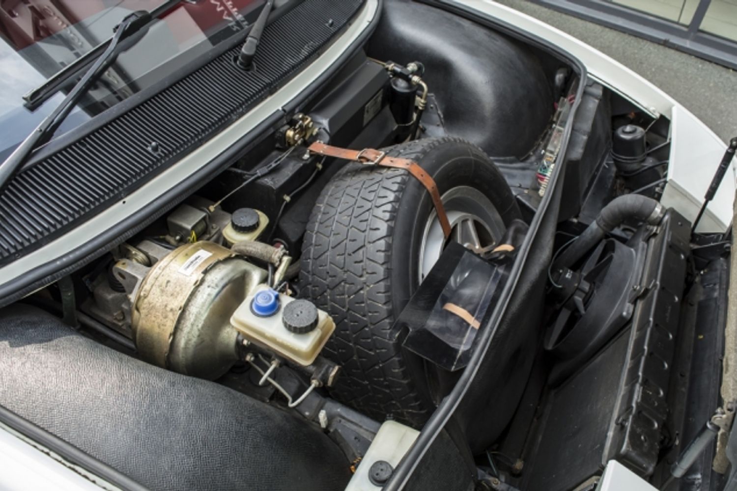 FERRARI MONDIAL COUPE QV