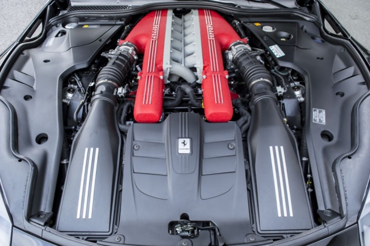 FERRARI F12 BERLINETTA COUPE 2dr Auto