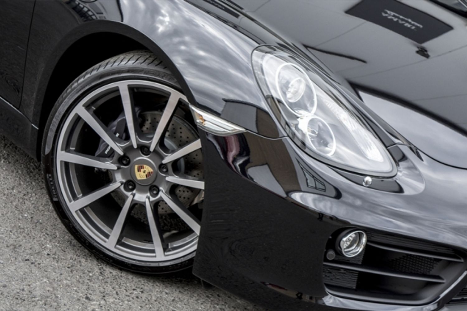 PORSCHE Cayman Coupe Special Edition Black Edition PDK