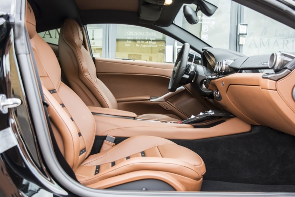 FERRARI F12 BERLINETTA COUPE 2dr Auto
