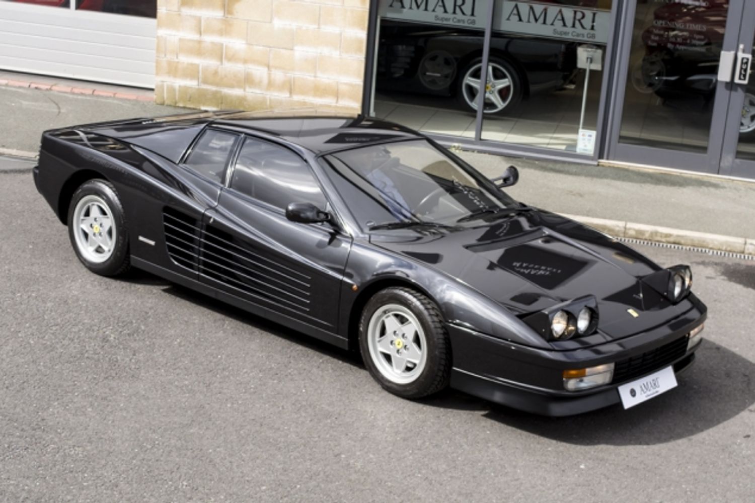 FERRARI TESTAROSSA COUPE 2dr