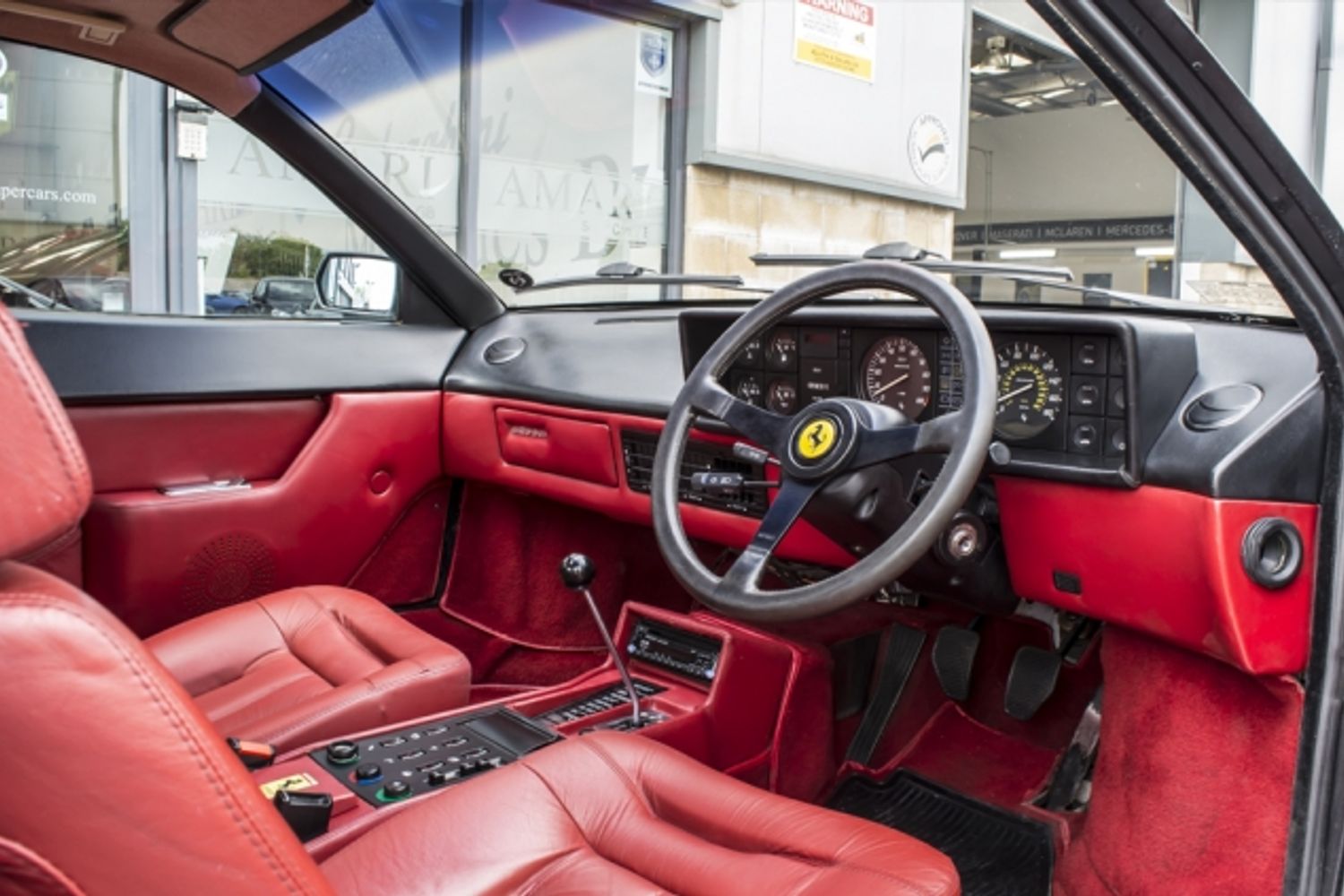 FERRARI MONDIAL COUPE QV