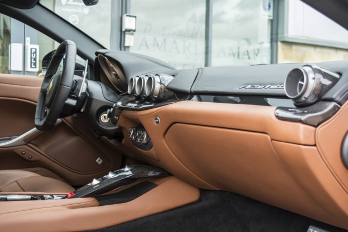 FERRARI F12 BERLINETTA COUPE 2dr Auto