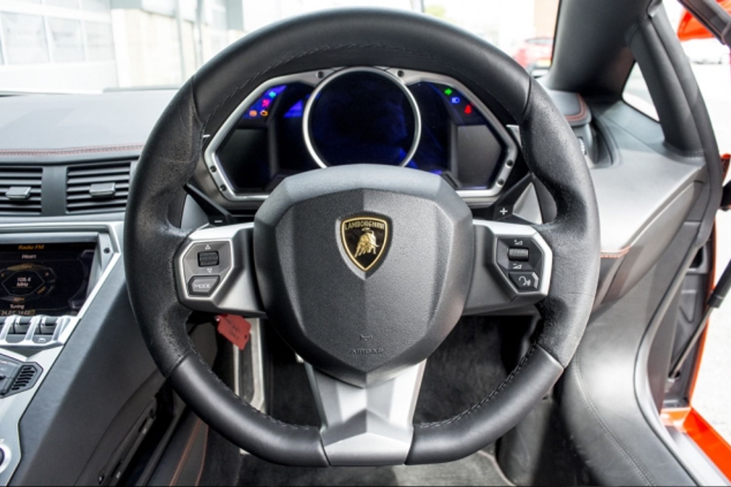 LAMBORGHINI AVENTADOR COUPE LP 700-4 ISR