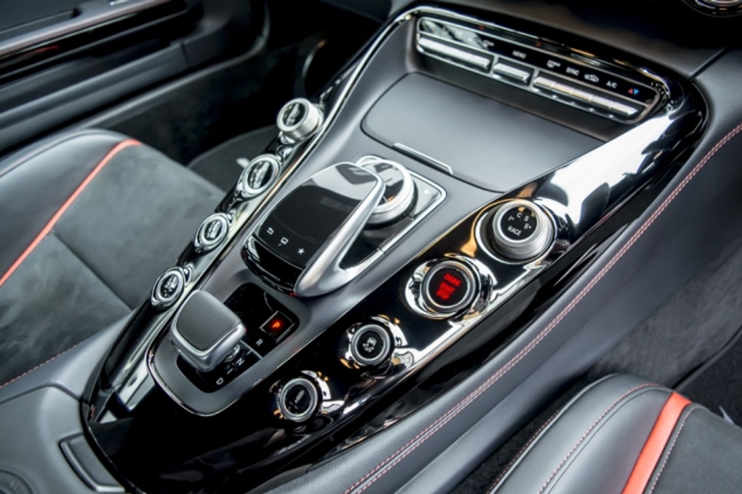 MERCEDES-BENZ AMG GT COUPE SPECIAL EDITIONS GT S Edition 1 Auto