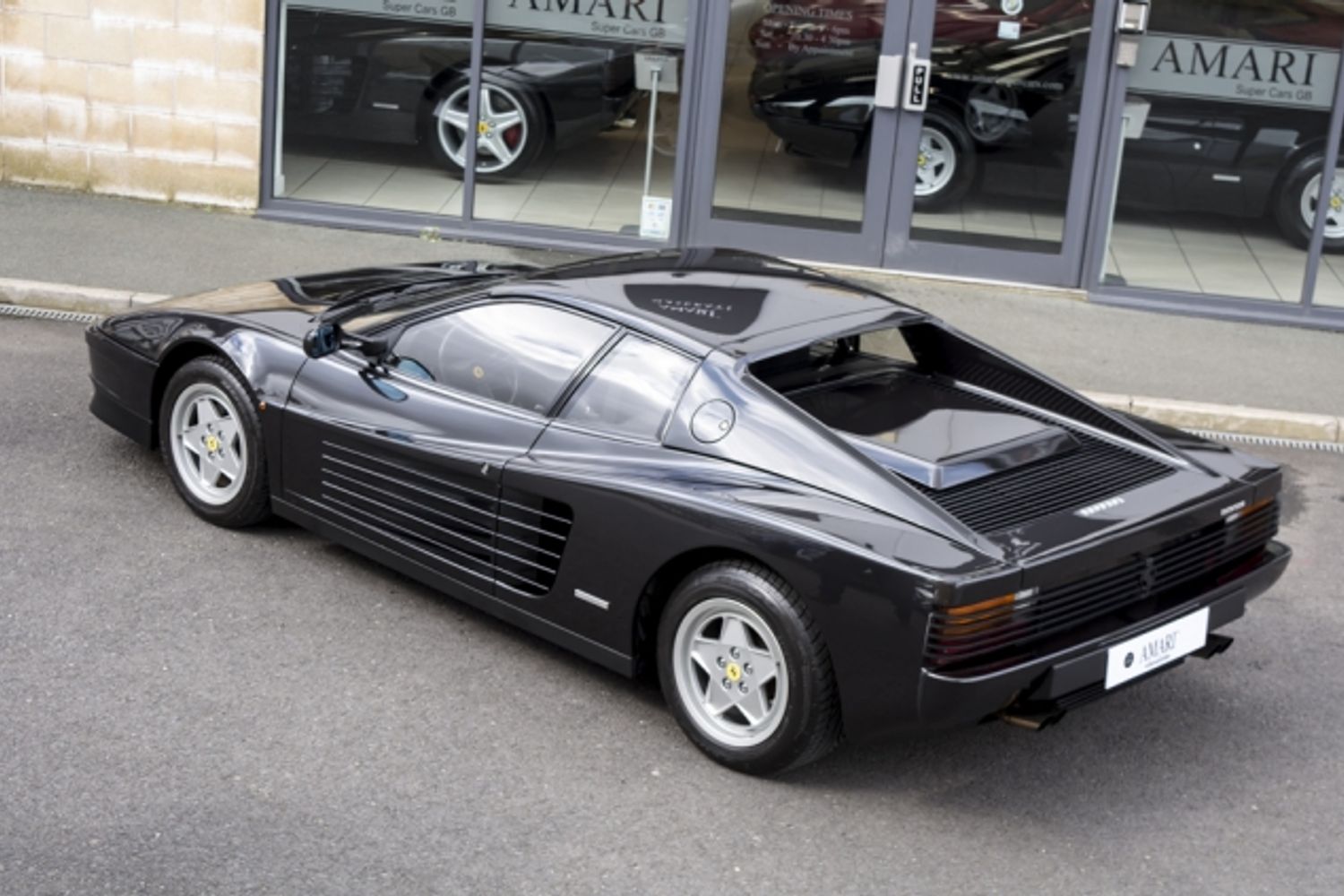 FERRARI TESTAROSSA COUPE 2dr