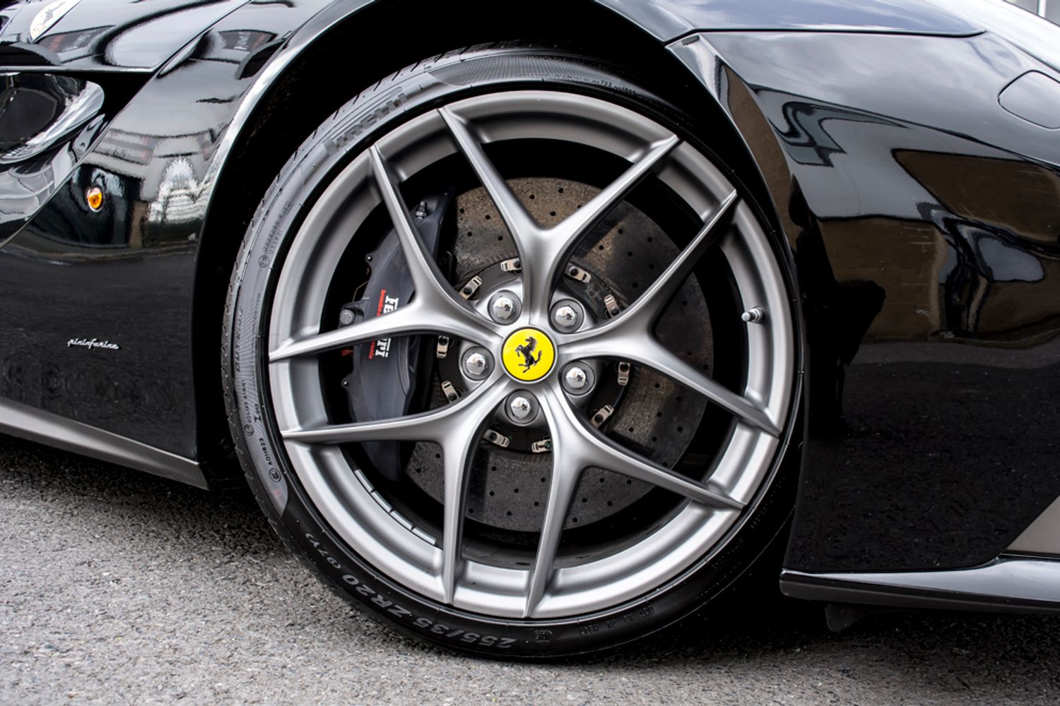 FERRARI F12 BERLINETTA COUPE 2dr Auto