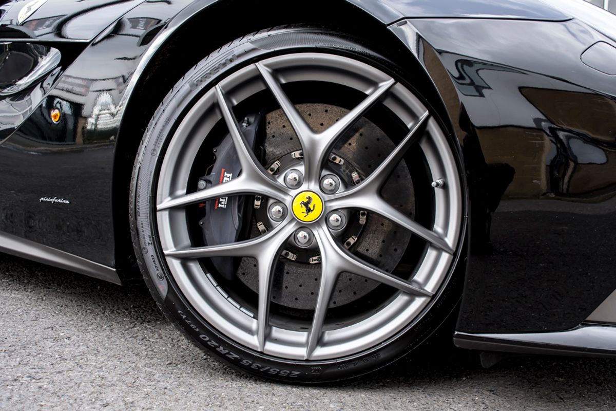 FERRARI F12 BERLINETTA COUPE 2dr Auto