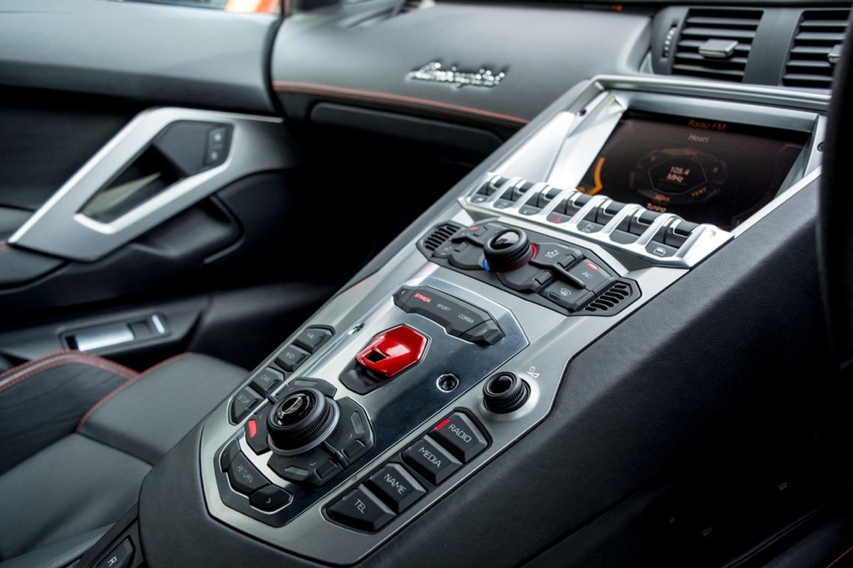LAMBORGHINI AVENTADOR COUPE LP 700-4 ISR