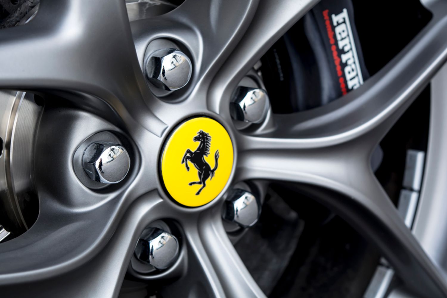 FERRARI F12 BERLINETTA COUPE 2dr Auto