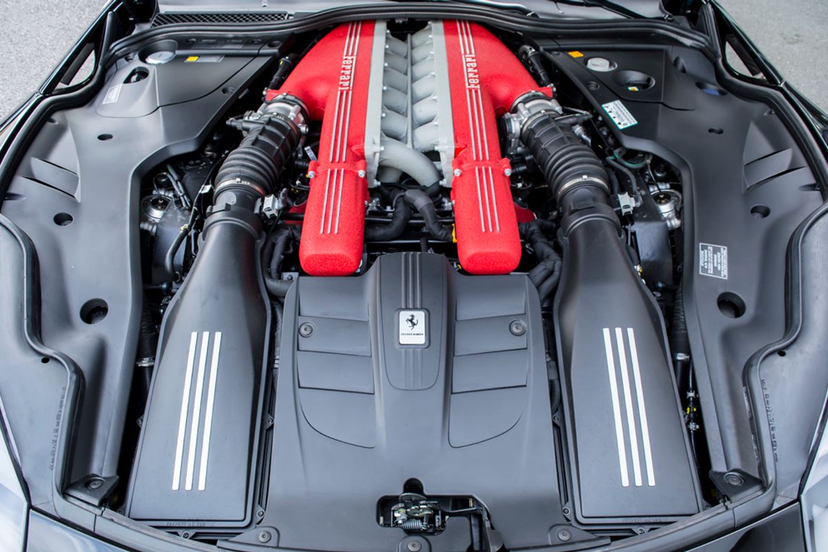 FERRARI F12 BERLINETTA COUPE 2dr Auto