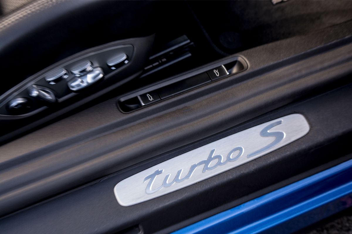 PORSCHE 911 [991] TURBO CABRIOLET S PDK