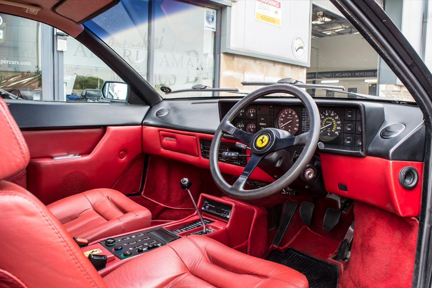 FERRARI MONDIAL COUPE QV