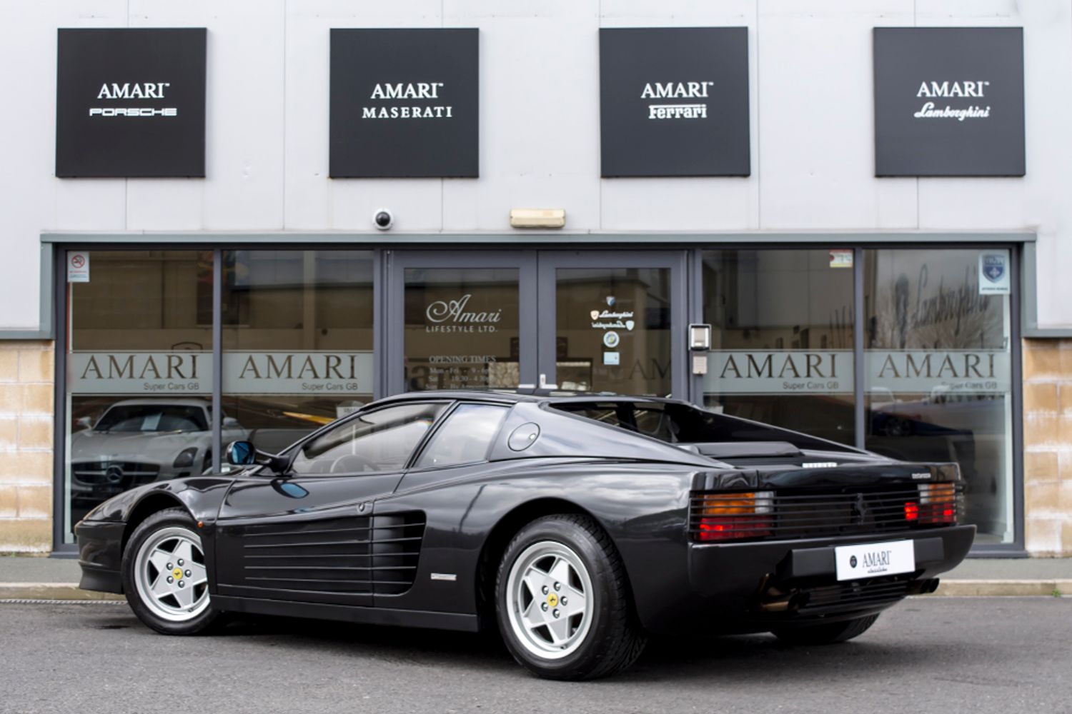 FERRARI TESTAROSSA COUPE 2dr
