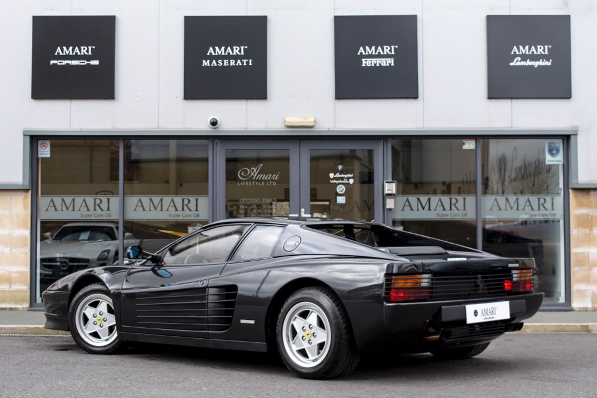 FERRARI TESTAROSSA COUPE 2dr