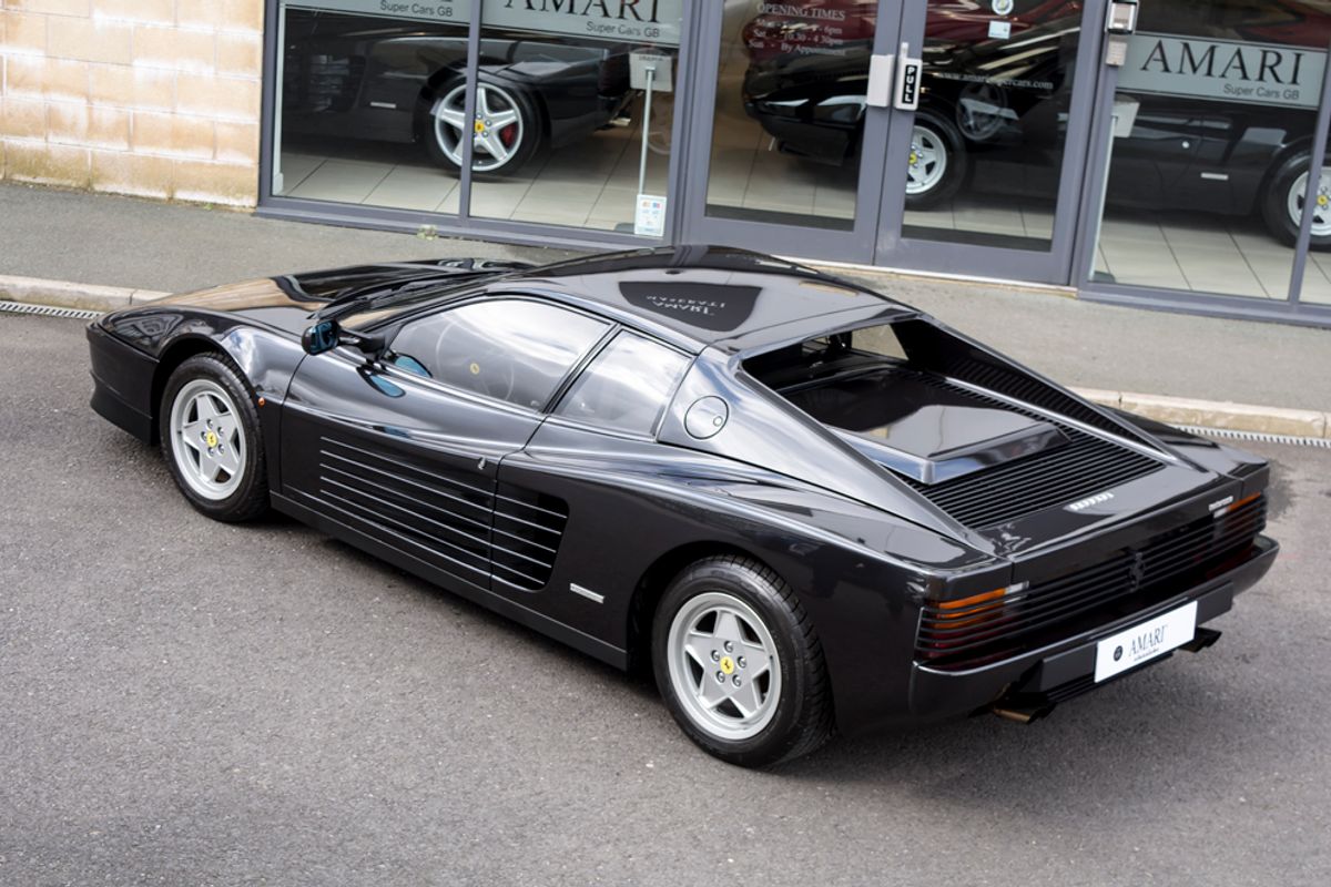 FERRARI TESTAROSSA COUPE 2dr