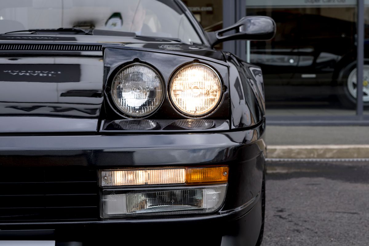 FERRARI TESTAROSSA COUPE 2dr