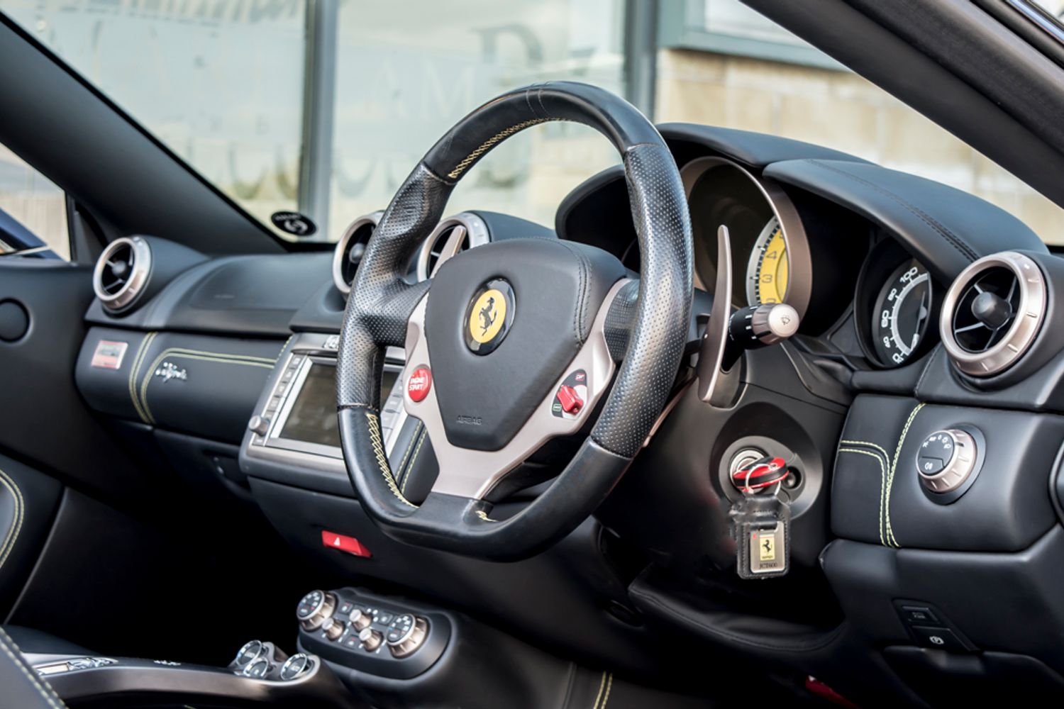 FERRARI CALIFORNIA CONVERTIBLE 2+ F1