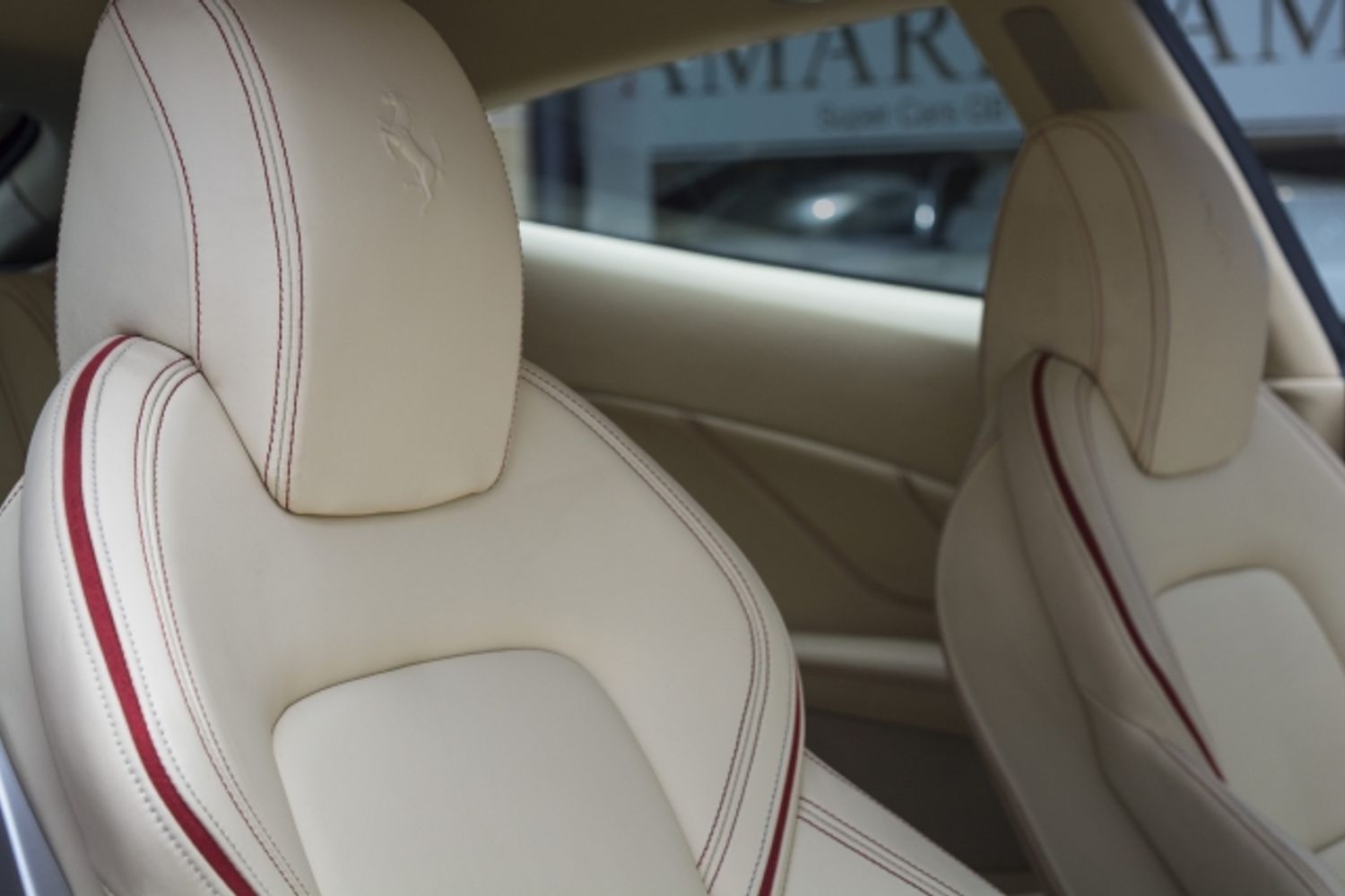 FERRARI FF COUPE 2dr Auto [HELE]